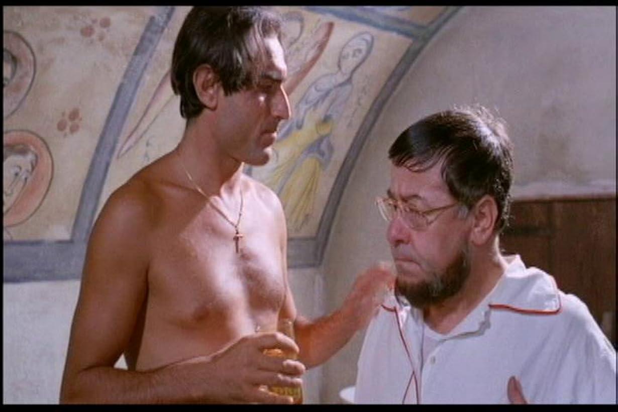 Nonostante le apparenze... e purchè la nazione non lo sappia... all'onorevole piacciono le donne streaming ita