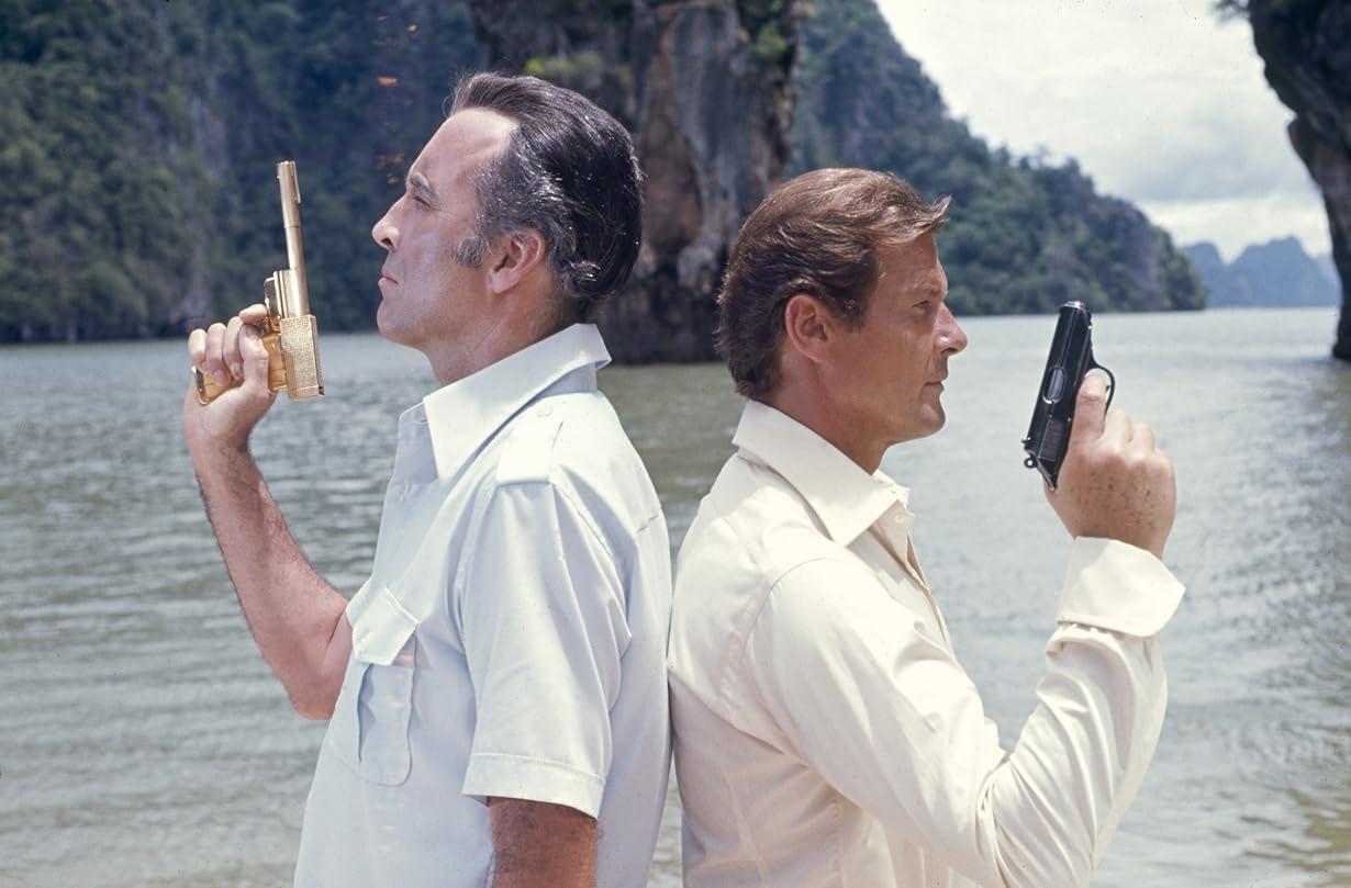 Agente 007 - L'uomo dalla pistola d'oro streaming ita